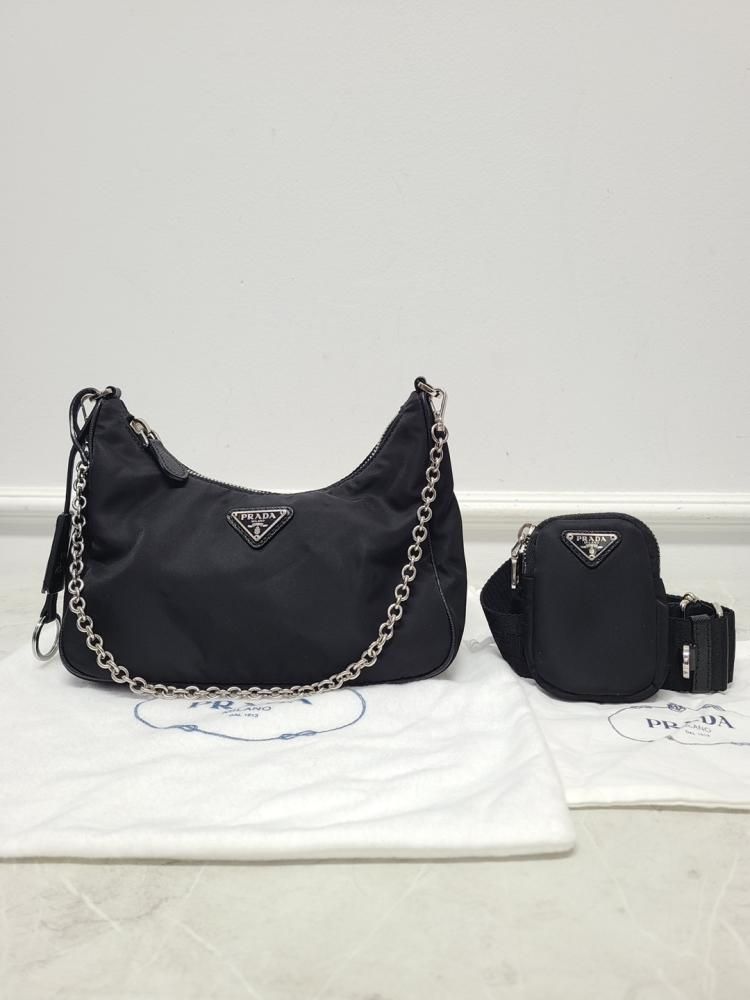 Prada 1BC249VOOOASKF04IS 関税送料込 プラダ PRADA 小銭入れ SAFFIANO TRIANGOLO ストラップ付き