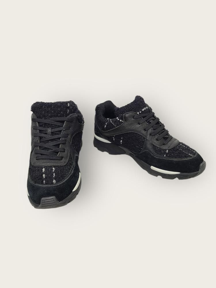 CHANEL Black Tweed CC Logo Cruise Sneakers 36 58680410 | eBay