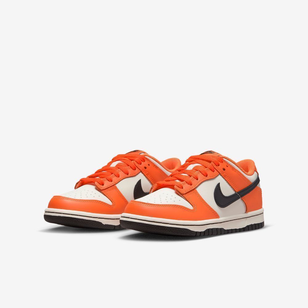 나이키-[] (Gs) 나이키 덩크 로우 세이프티 오렌지 Nike Dunk Low Safety Orange | Trenbe