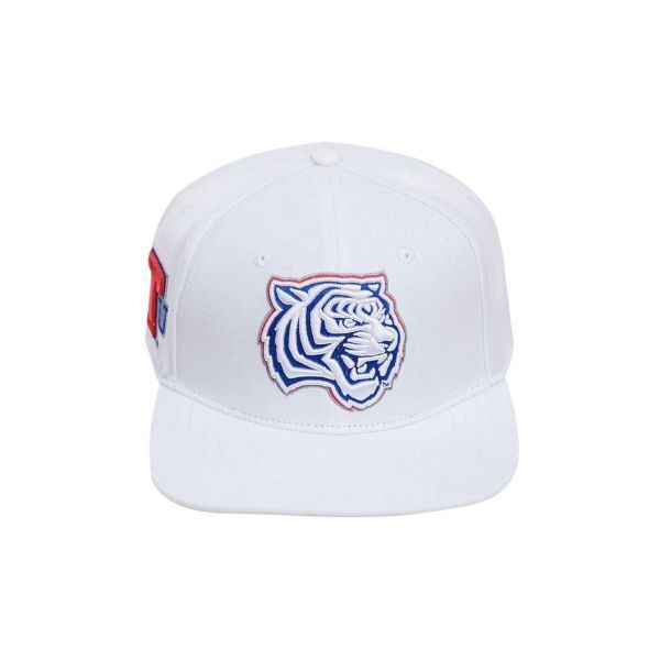 Chicago Bulls Pro Standard Ice Cream Drip Snapback Hat - White