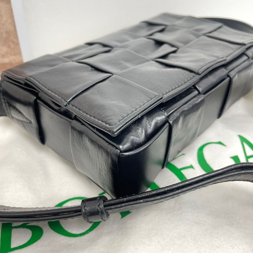 Bottega Veneta Small Cassette Crossbody Bag 717587VCQ718803 Bottega Veneta Small Cassette Crossbody Bag 717587VCQ718803