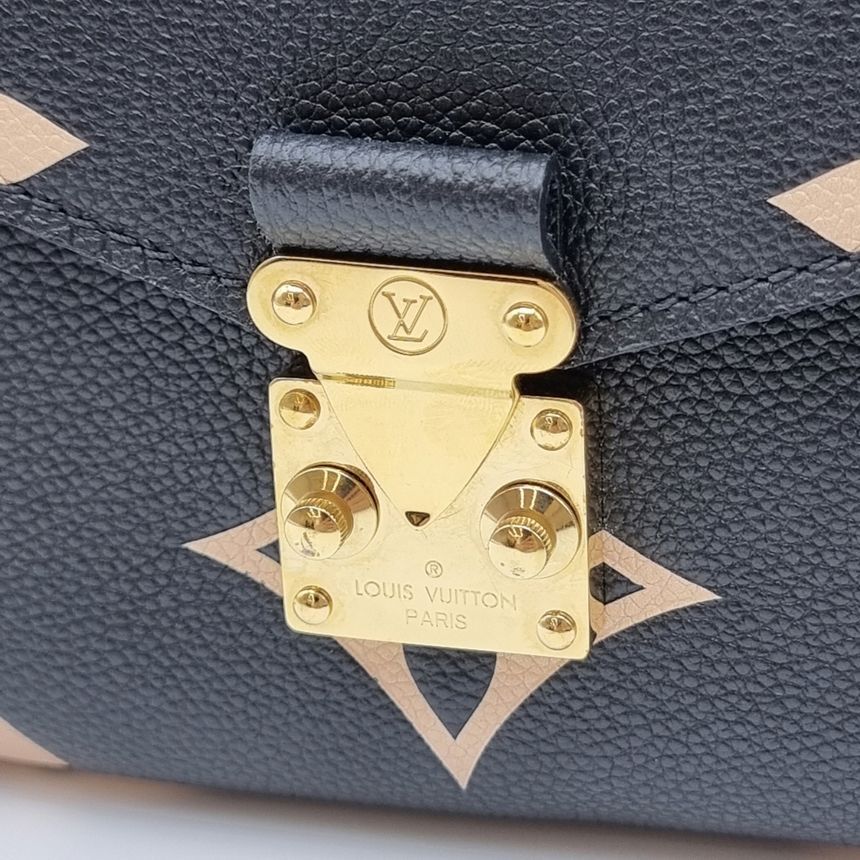 マフラー・LV エセンシャル S00｜ルイ・ヴィトン 公式サイト