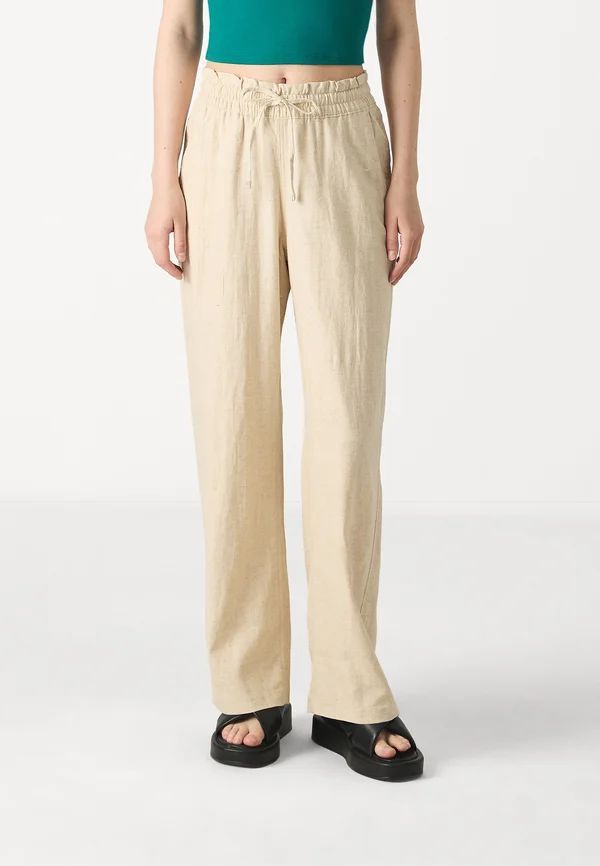 Hollister trousers on sale