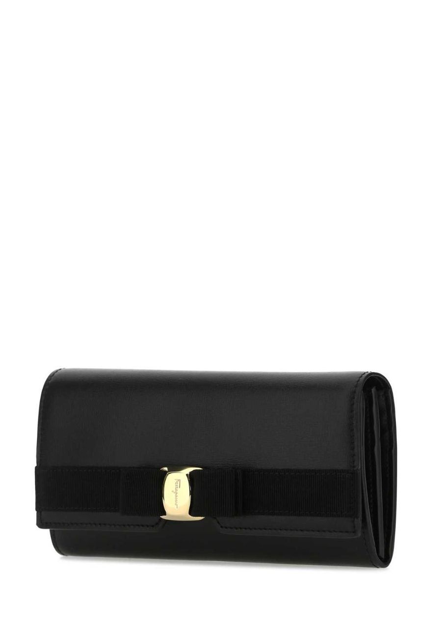 SALVATORE FERRAGAMO Portafoglio in pelle nera 22E008734541 NERO