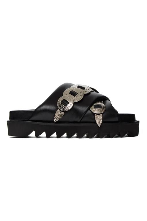 [토가풀라]SSENSE Exclusive Black Criss Crossing Sandals 232492F124021