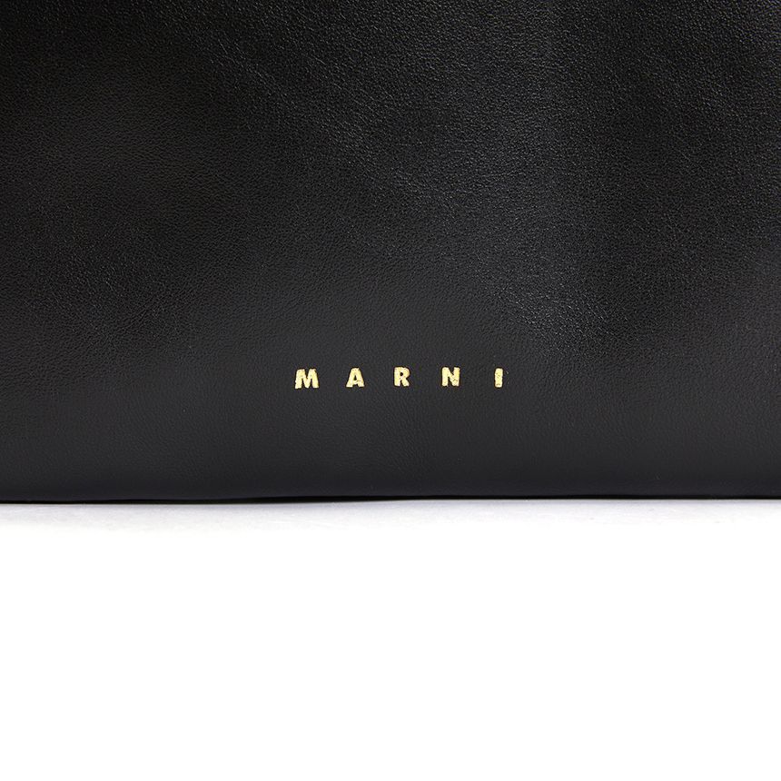 MARNI｜ (PHMO0032U0 P5298 00N99) セール】マルニ MARNI マルニ MARNI PHMO0032U0 P5298 クラッチ