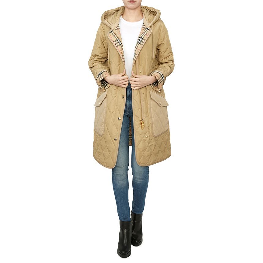 バーバリー レディース ジャンパー ROXBY 8096352 A7026 Burberry Quilted Women's Down Coat ROXBY 8096352 A7026
