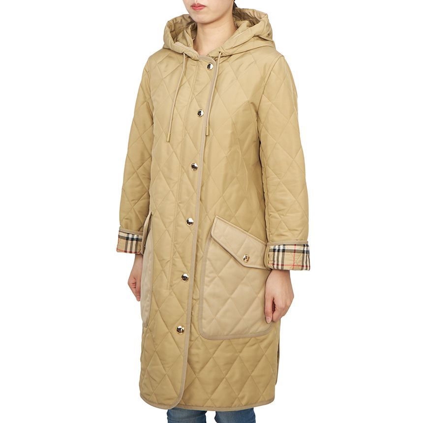バーバリー レディース ジャンパー ROXBY 8096352 A7026 Burberry Quilted Women's Down Coat ROXBY 8096352 A7026