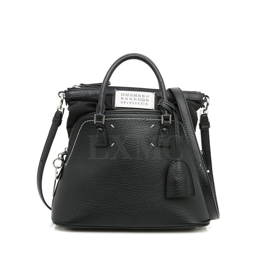 【MAISON MARGIEL】 Stitch Chain Cross Bag ショルダーバッグ ☆関税込☆MAISON MARGIELA☆Stitch chain cross bag☆ (Maison