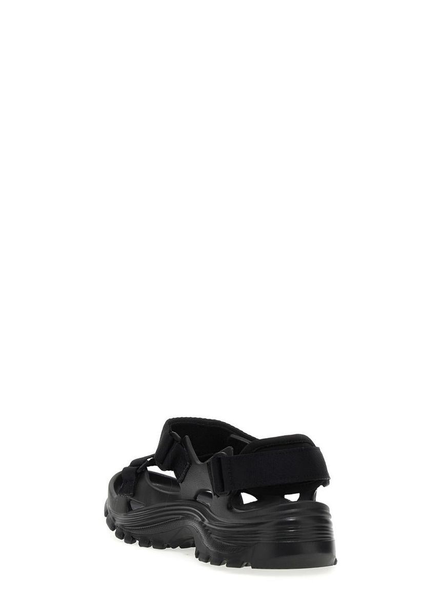 23SS SUICOKE Wake 샌들 OGINJ100BLK