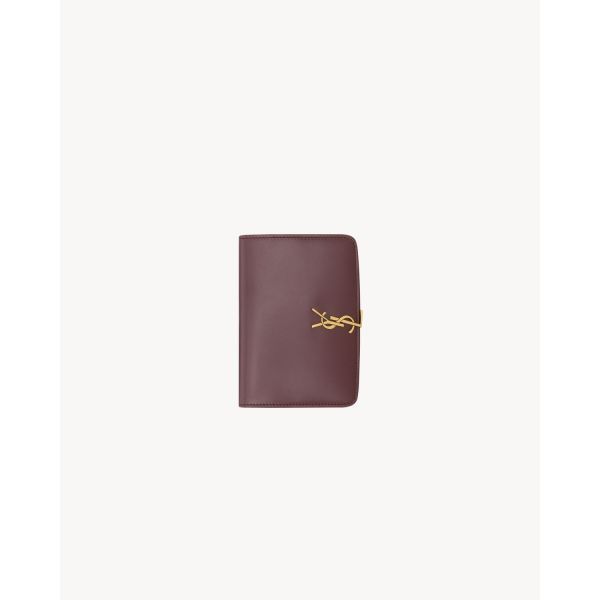 YSL 생로랑 박스 소재 볼테르 여권 케이스 지갑 핫 와인 8218850SX0W6195