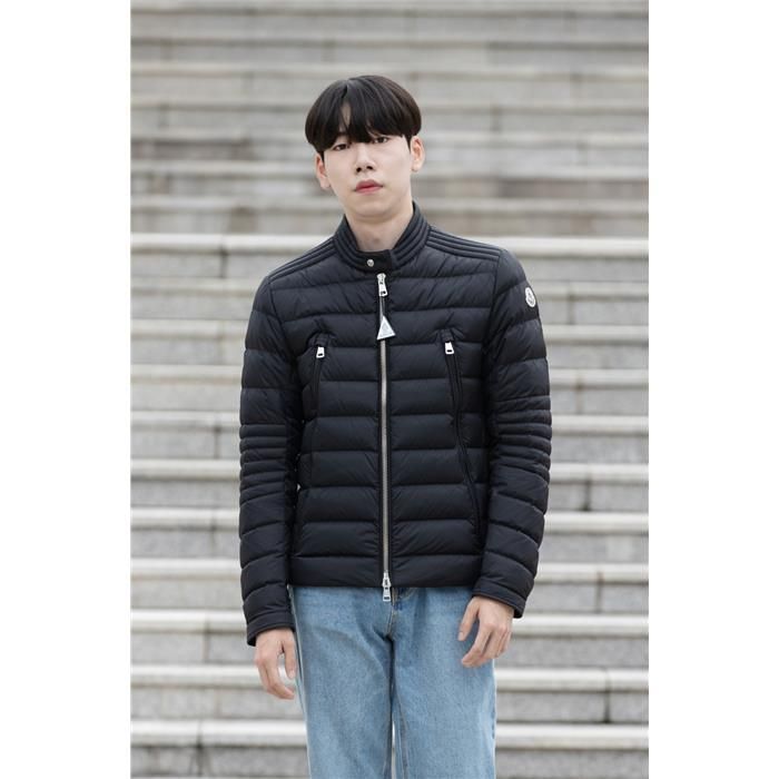 아미오 숏 다운 패딩 자켓 블랙