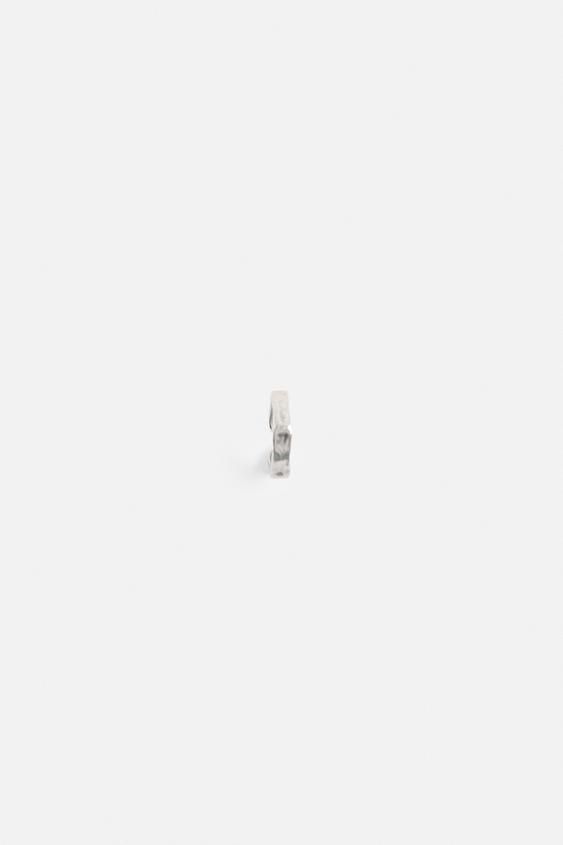 새겨진 이어커프 ENGRAVED EAR CUFF