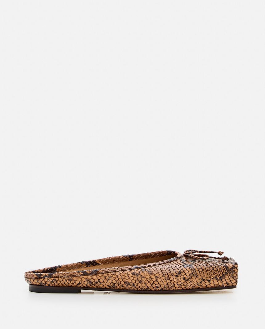 쟈크뮈스 LES MULES PLATES SABOT BALLET FLATS 233FO0134308810 python<p>  []