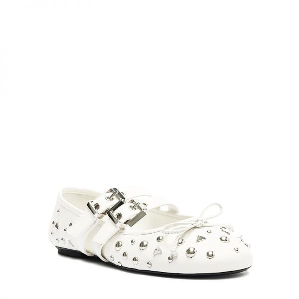 Schutz 슈츠 사리타