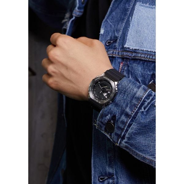 G-SHOCK 메탈 시리즈 GM-2100 유니섹스 - 크로노그래프 시계 검정/회색