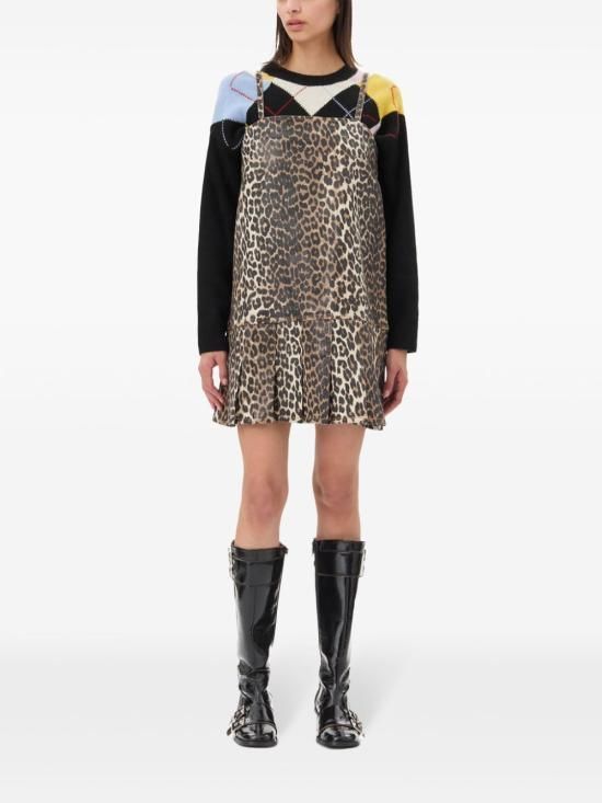 J1661 943 LEOPARD