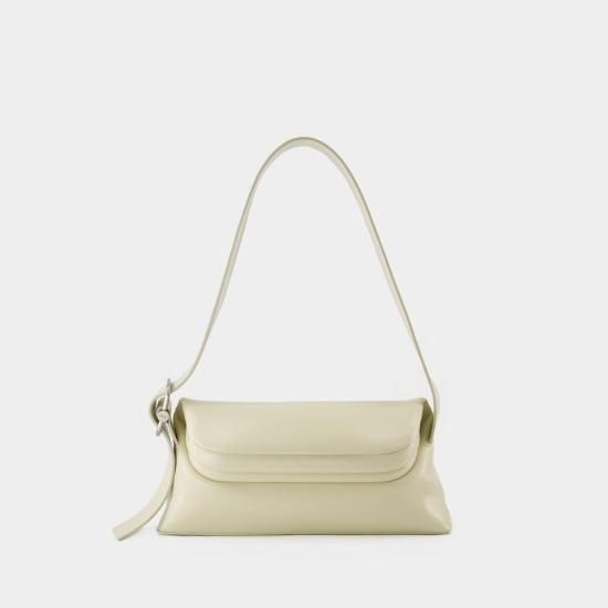 22FB0101605 WHITE