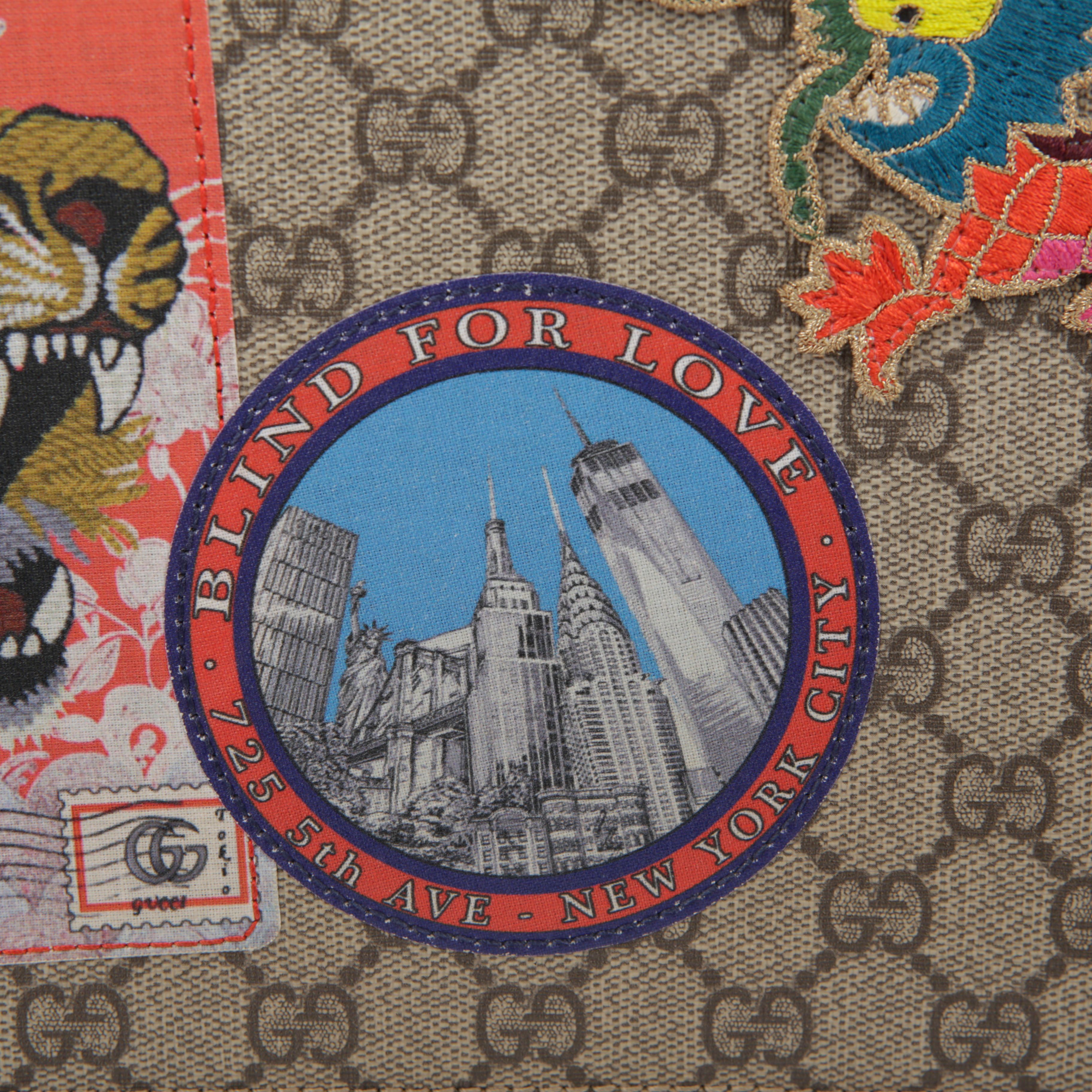Gucci Supreme Canvas Cookie Patch Messenger Crossbody 474083
