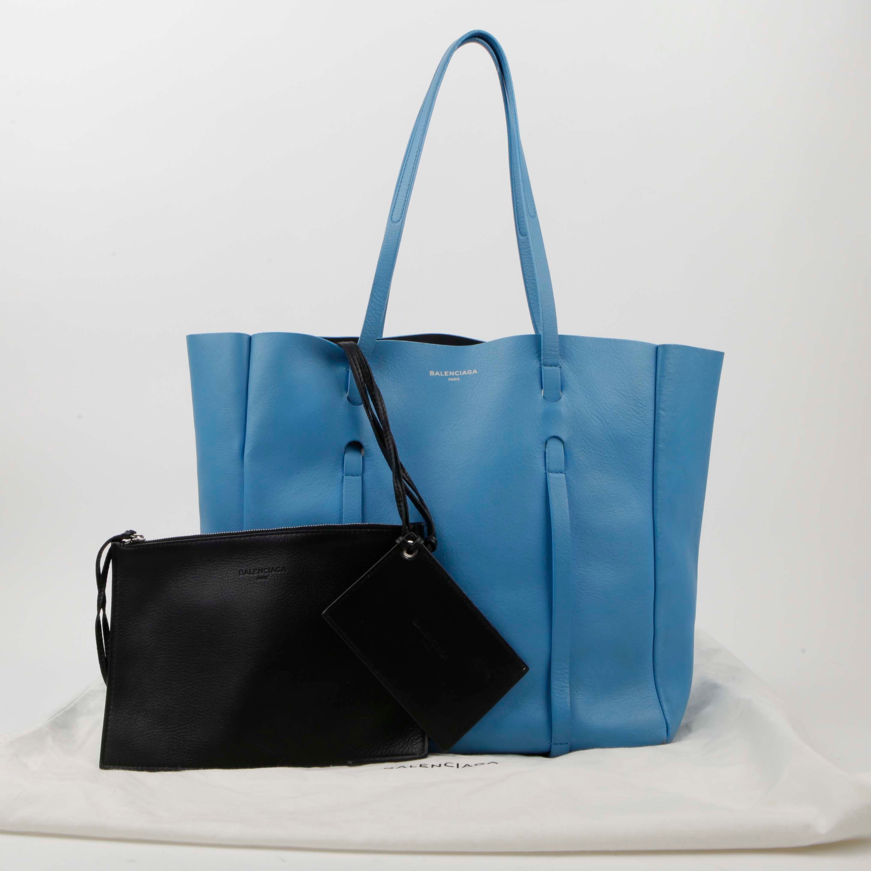 balenciaga_20210615-001.jpg
