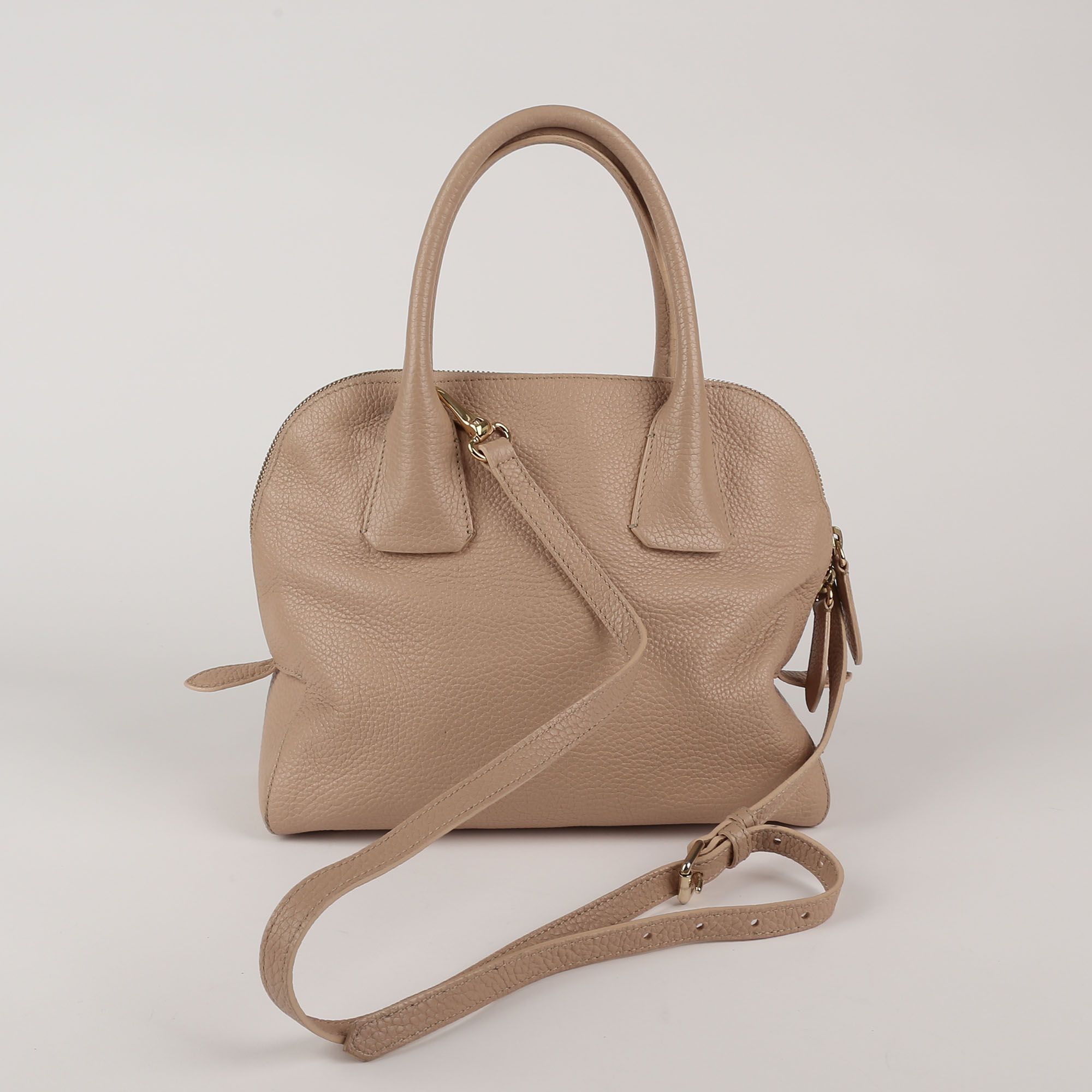 Burberry Black Grain Leather Medium Clifton Bag | Yoogi's Closet