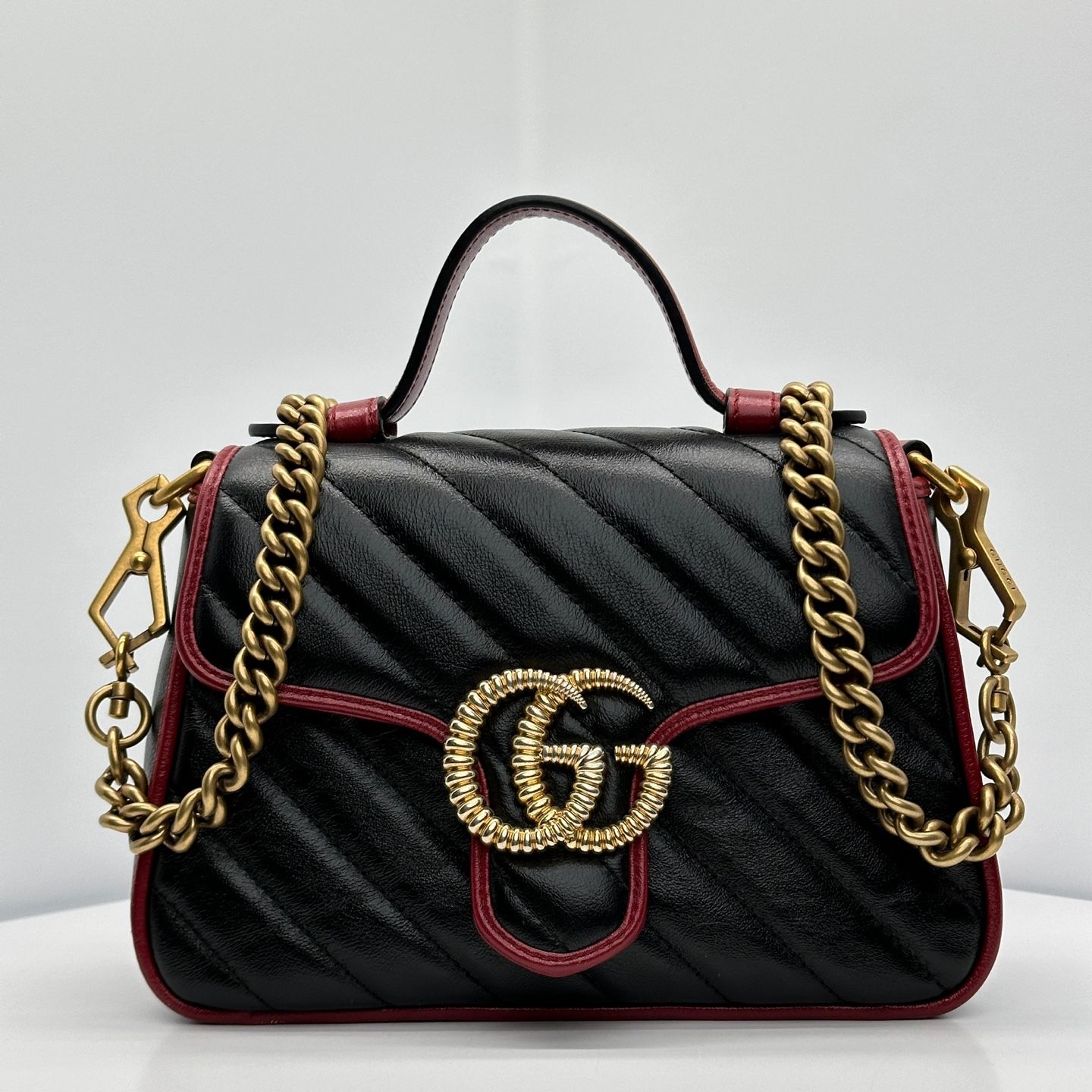 ★送料込★GUCCI GG Marmont ミニ ショルダーバッグ Gucci GGマーモント ショルダーバッグ ミニ | ブラック