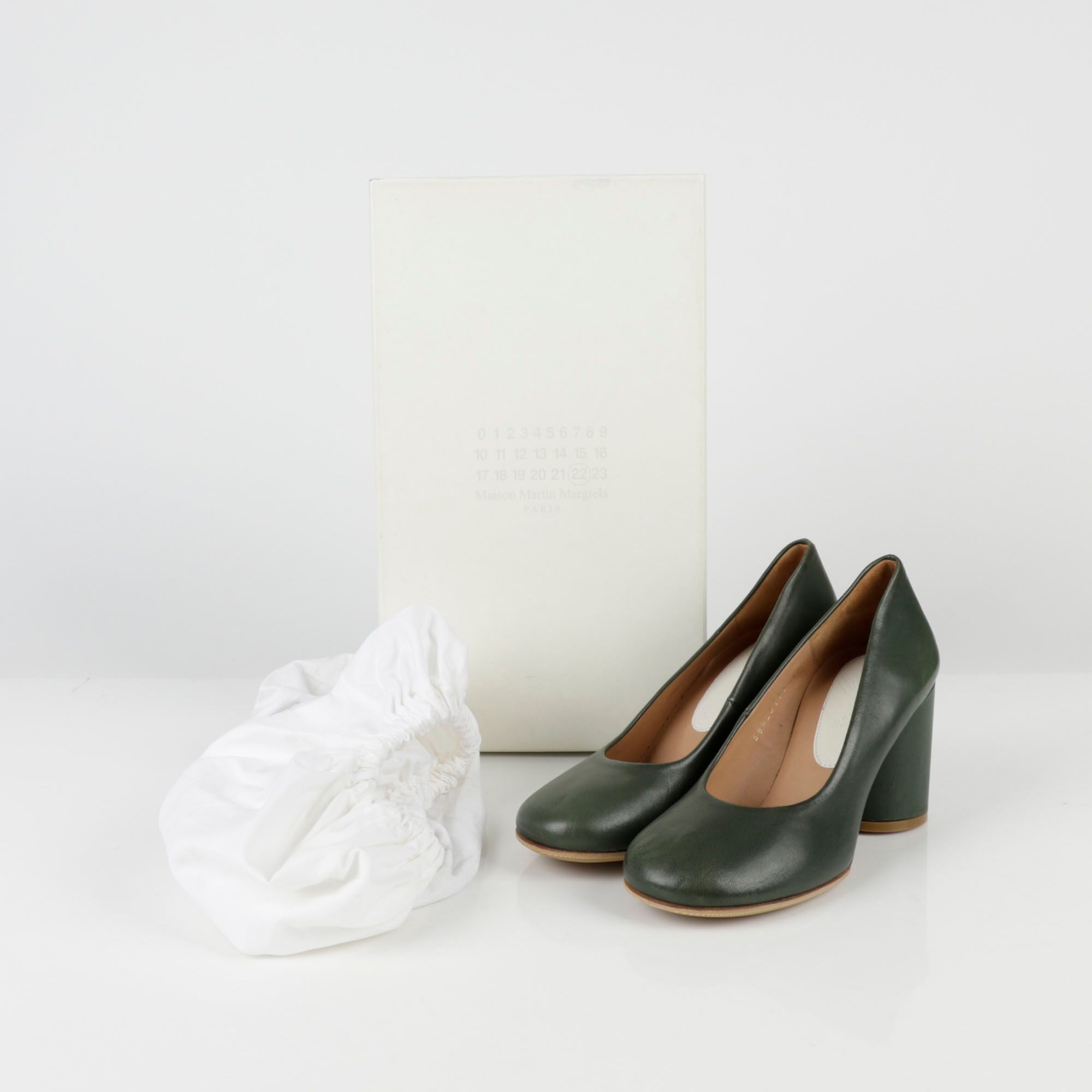 Maison Margiela::スカート:40[RESALE] $610 Maison Margiela Sparkling Glitter Suede Low Top Replica