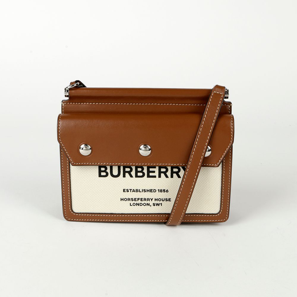 【名入れ無料】 POCKET TITLE HOSPEERY Burberry CROSSBODY 8014611 BAG バッグ