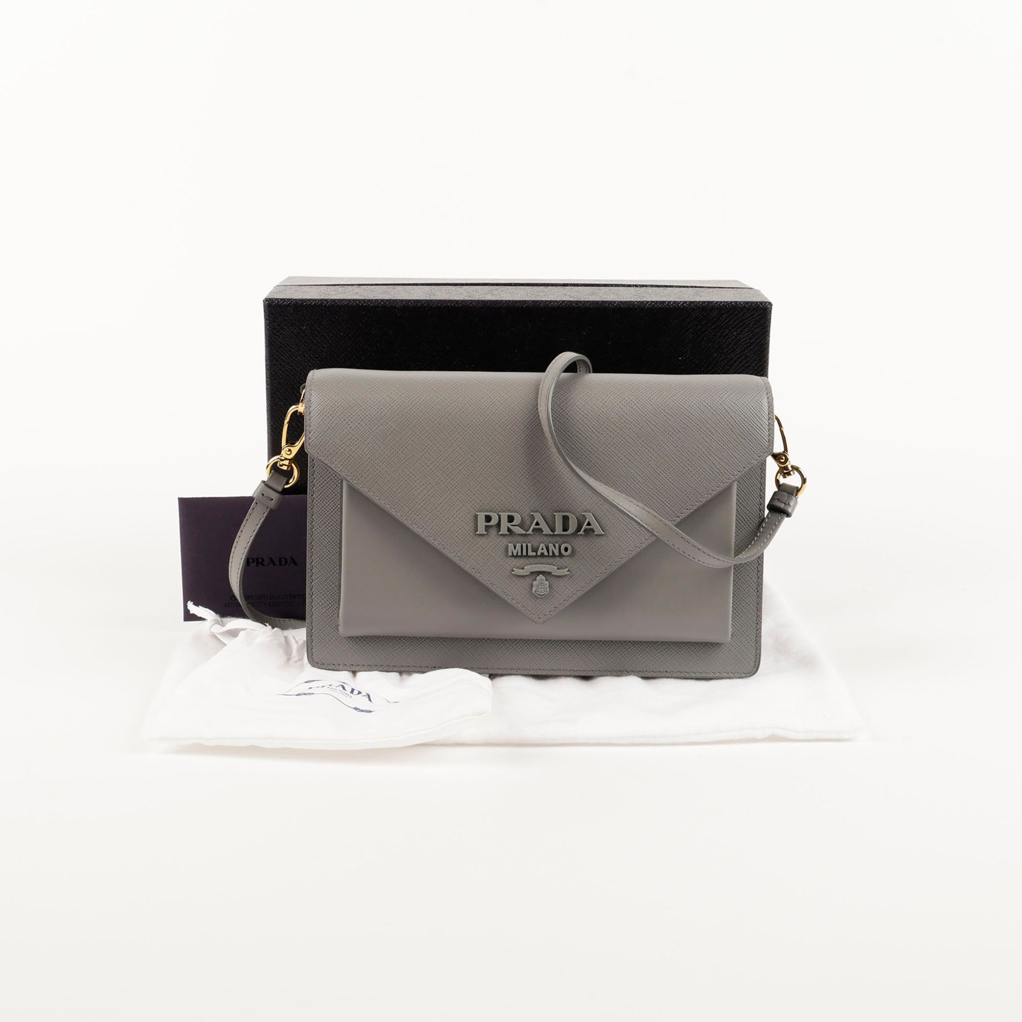 Prada - Saffiano iPhone 12 Mini Cover Nero | www.luxurybags.eu