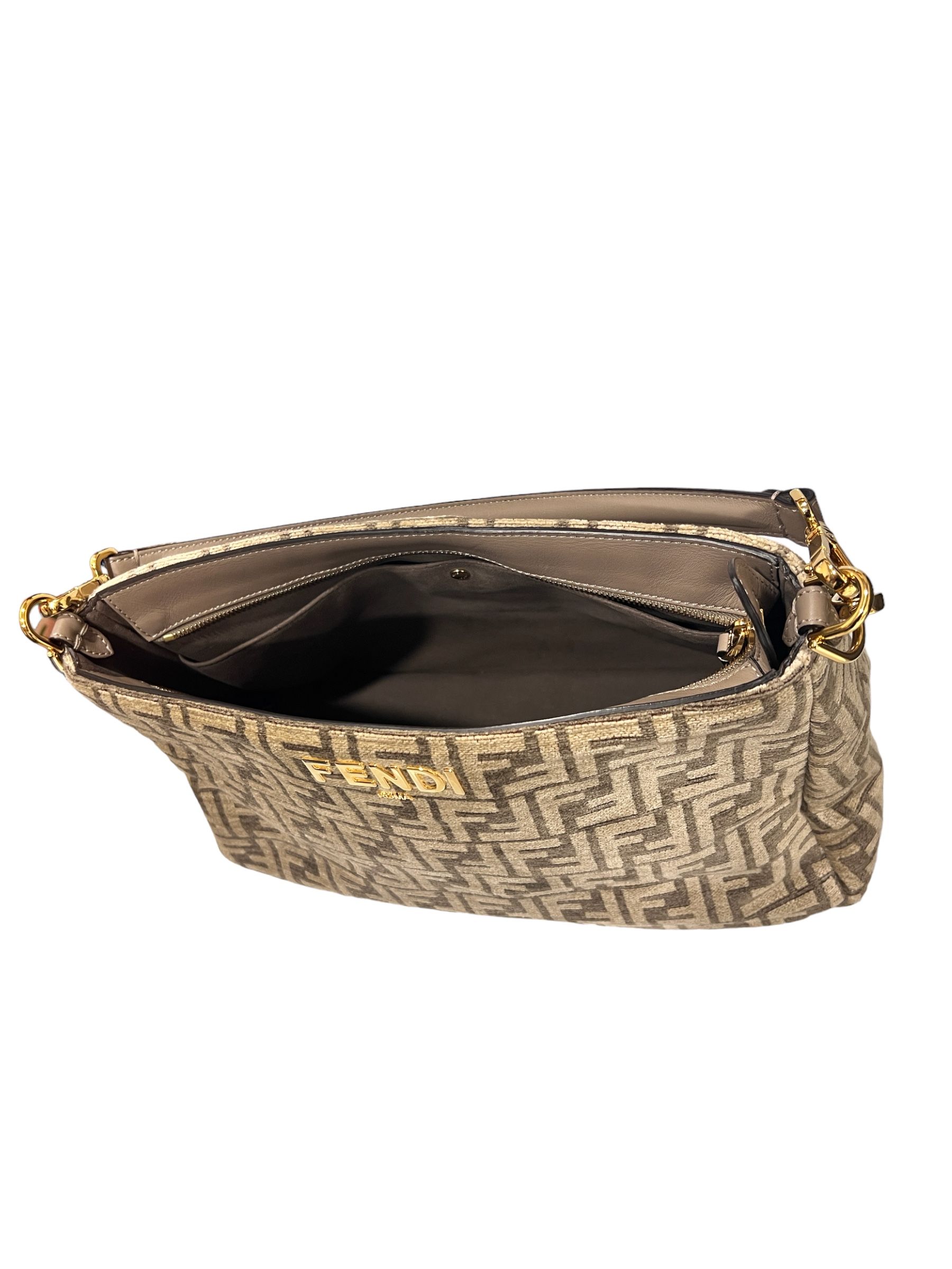 Fendi FF Tapestry O'Lock Shoulder Bag 8BR805 99009962 | eBay Fendi FF Tapestry O'Lock Shoulder Bag 8BR805 99009962 | eBay