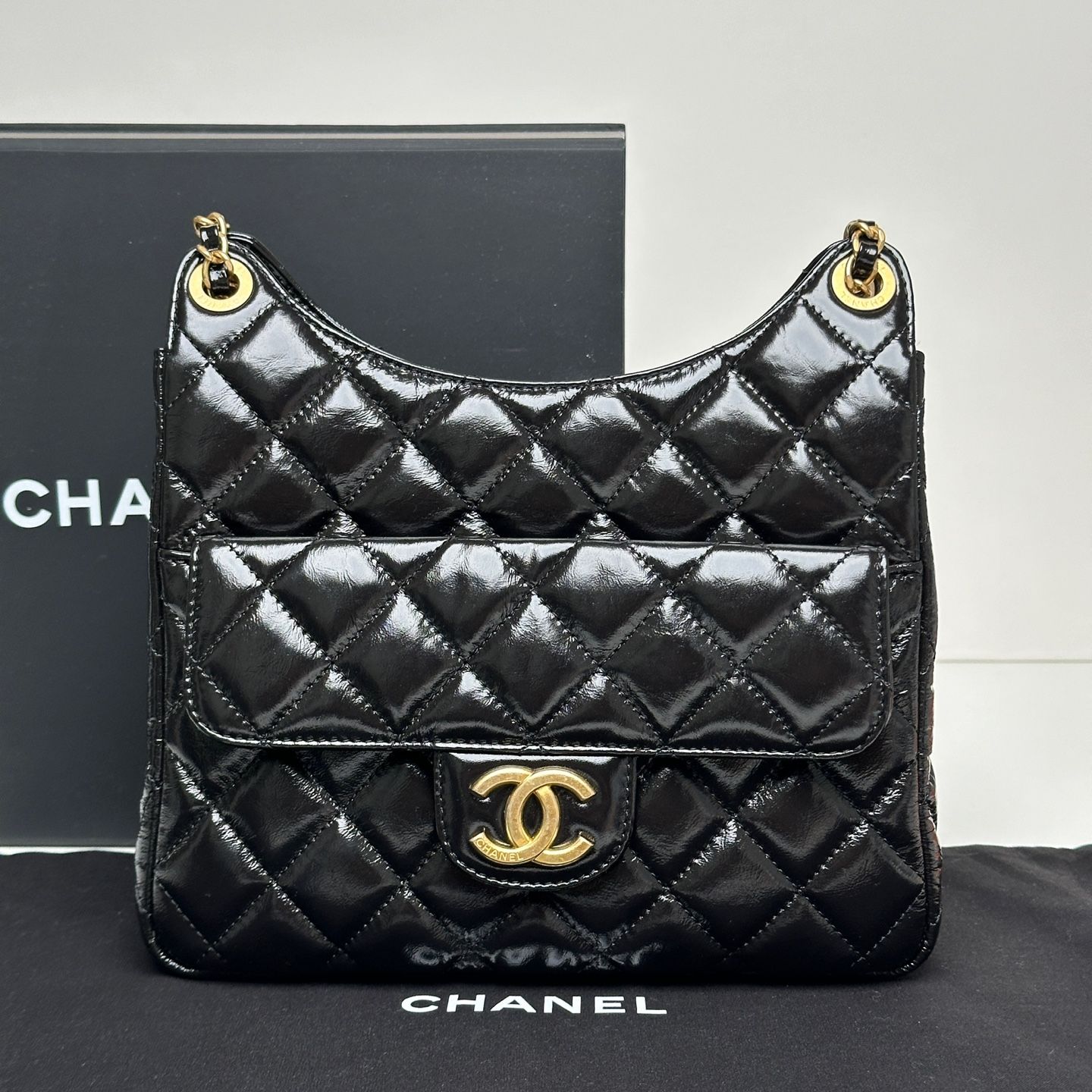 インポート・海外人気ブランド CHANEL Shiny Chip Electronic with Bag Hobo Medium Black バッグ