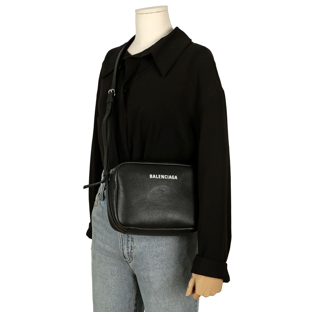 BALENCIAGA（バレンシアガ）の「BALENCIAGA エブリデイ カメラ