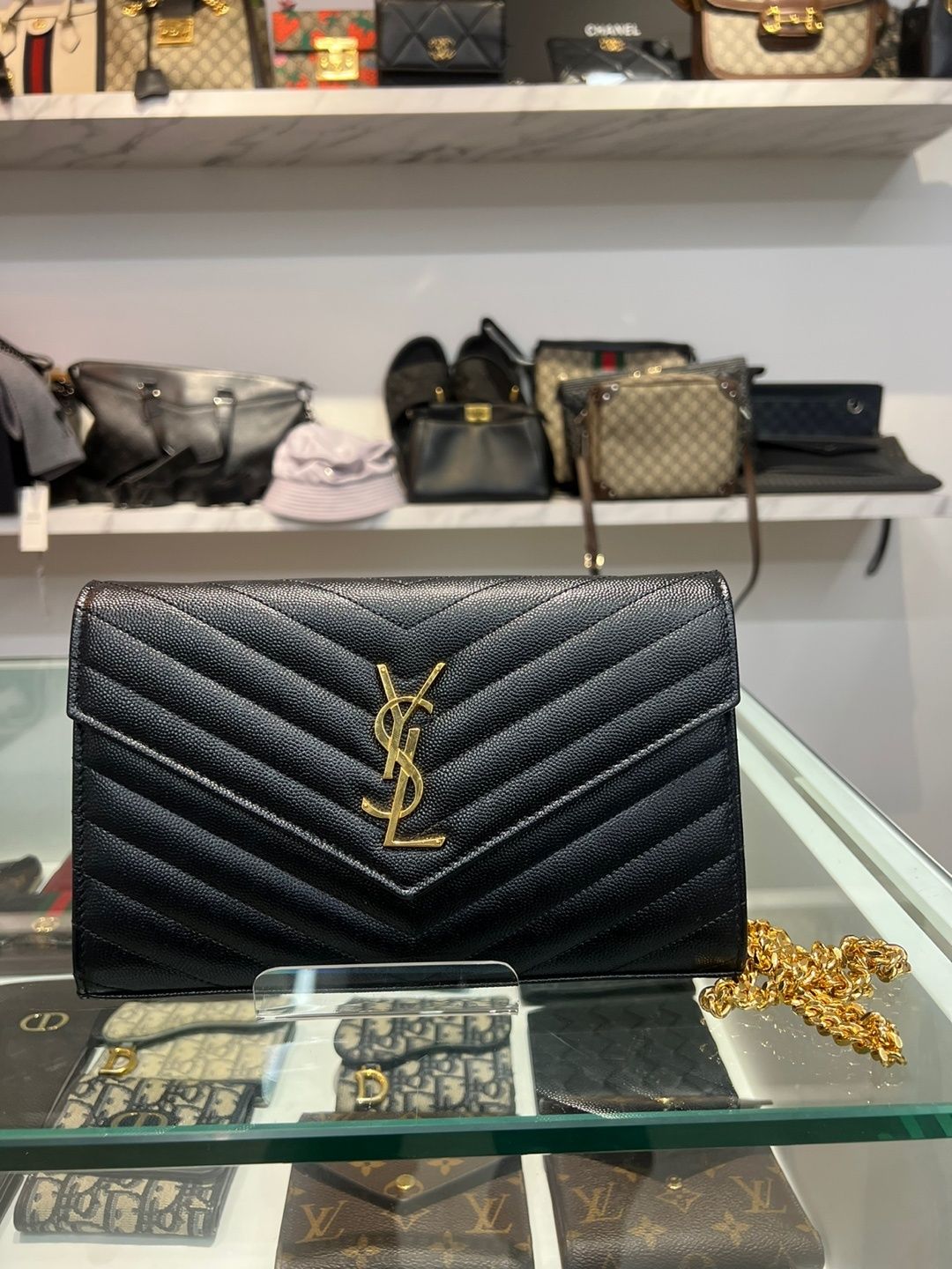 Saint Laurent Monogram Matelasse Chain Shoulder Crossbody Saint Laurent Monogram Matelasse Chain Shoulder Crossbody