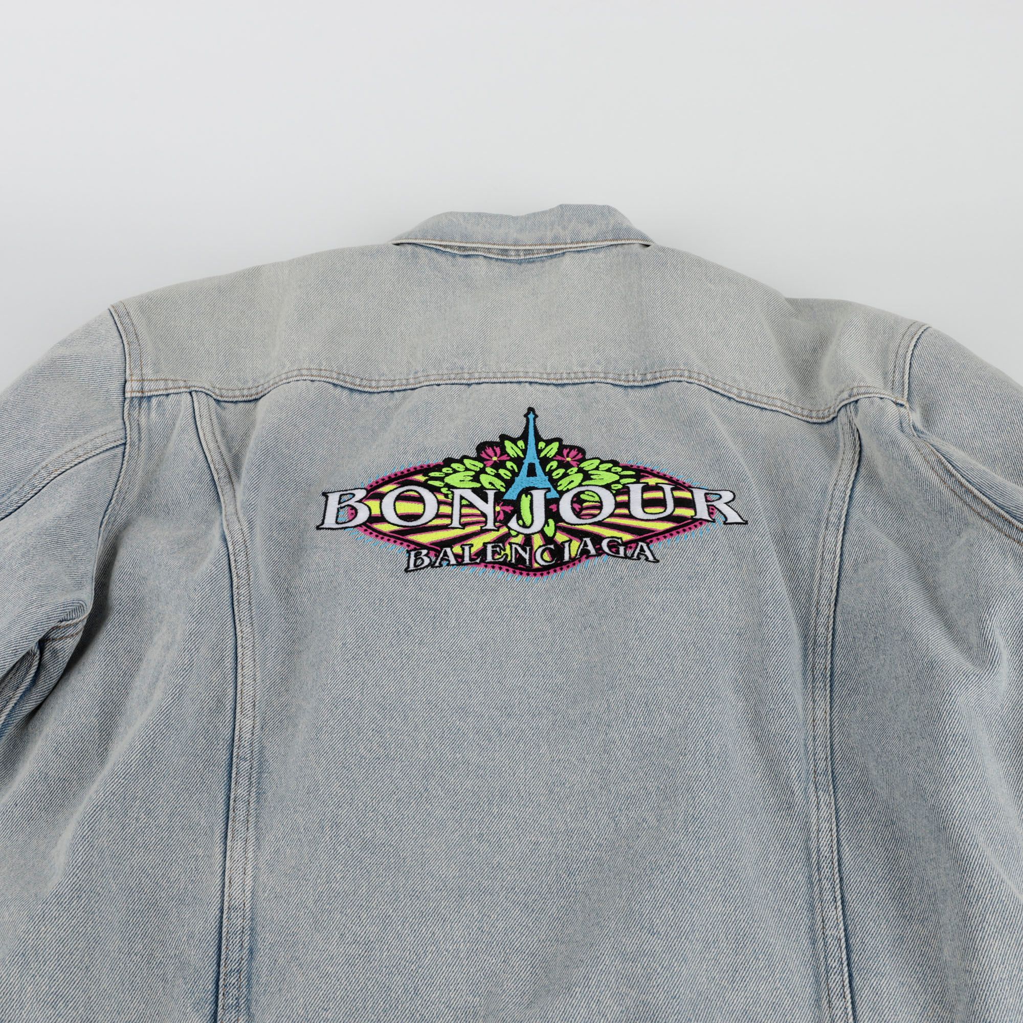 Balenciaga Eiffel Tower Patch Denim Jacket 40 Size - 606174 Balenciaga Eiffel Tower Patch Denim Jacket 40 Size - 606174
