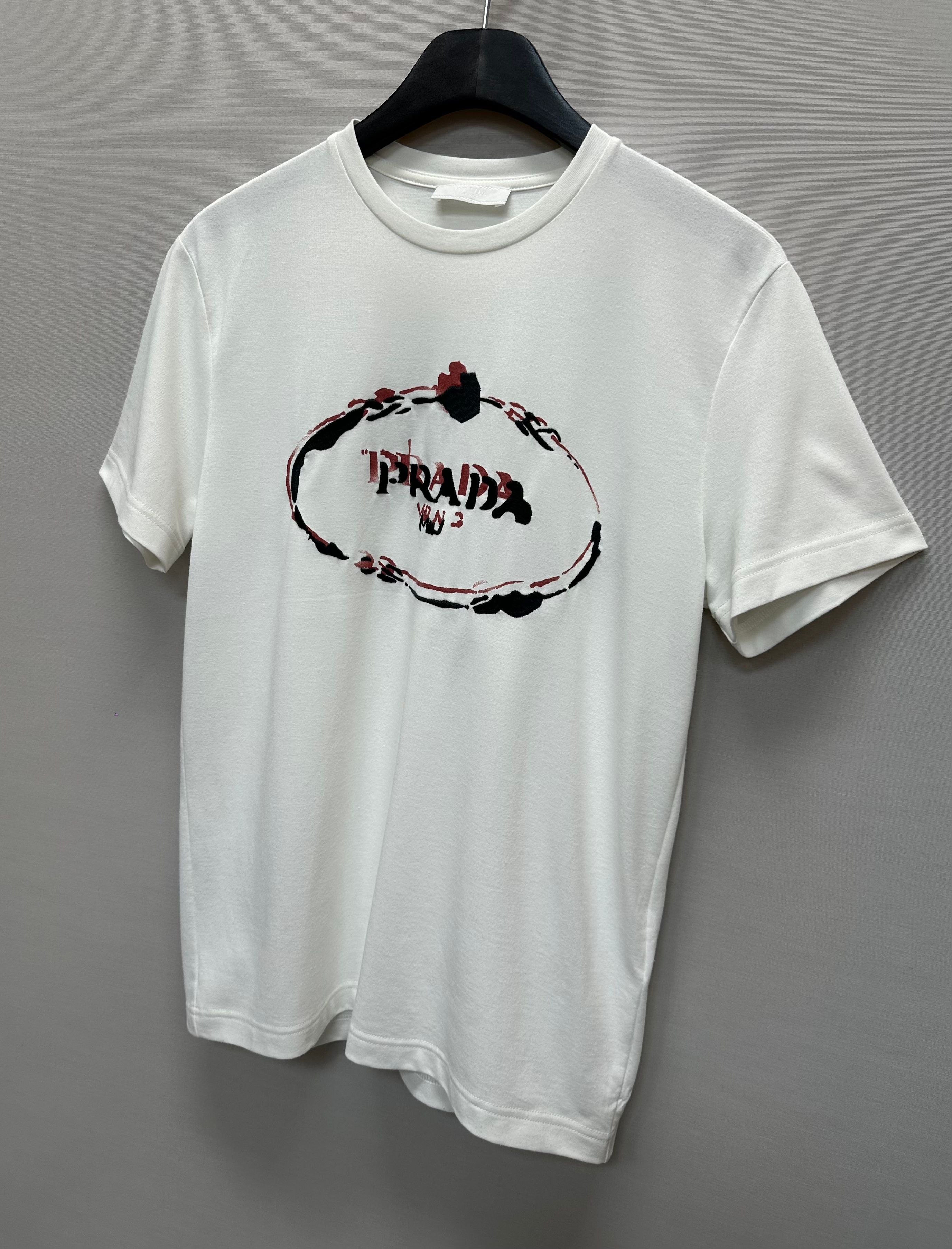 Prada Embroidered Logo T-Shirt 66 132886627 | eBay