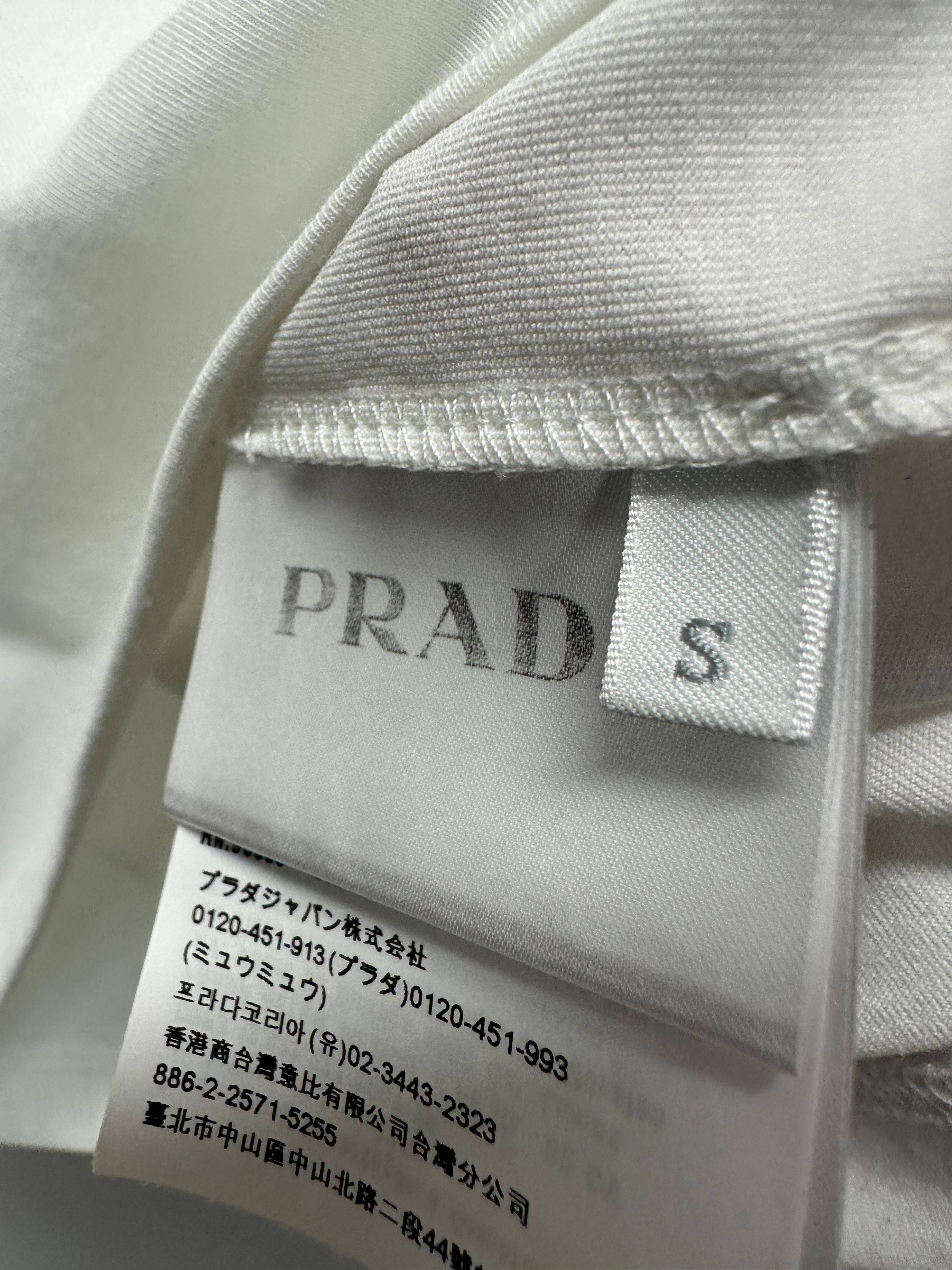 PRADA Tシャツ メンズL 紺色 クリーニング済み！