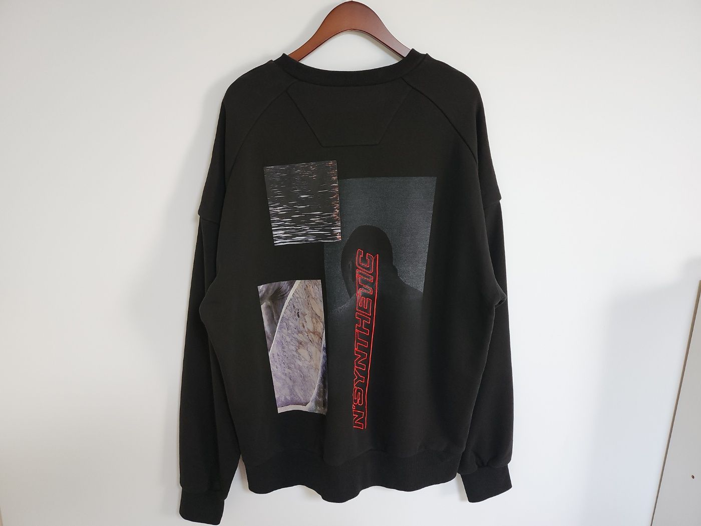 Juun.j Black Logo Printed Patch Oversized Men's Sweatshirt