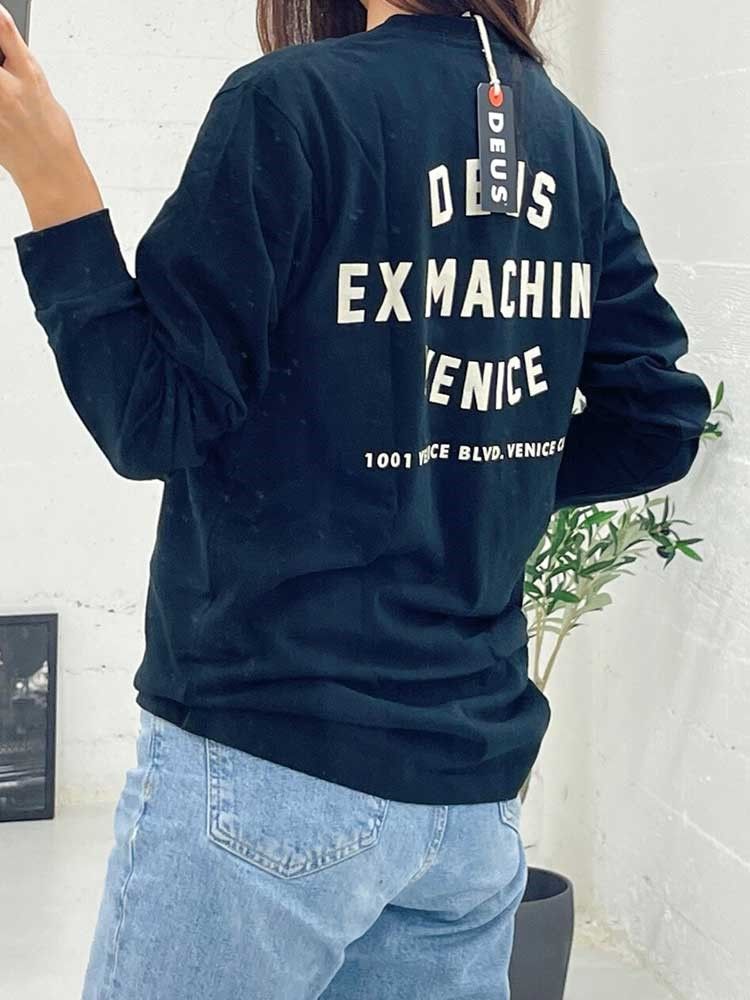데우스엑스마키나(Deus Ex Machina) | 데우스 엑스 마키나 베니스 남녀공용 긴팔 티셔츠 2색 택1 DMA61831B 5964078431 | 트렌비