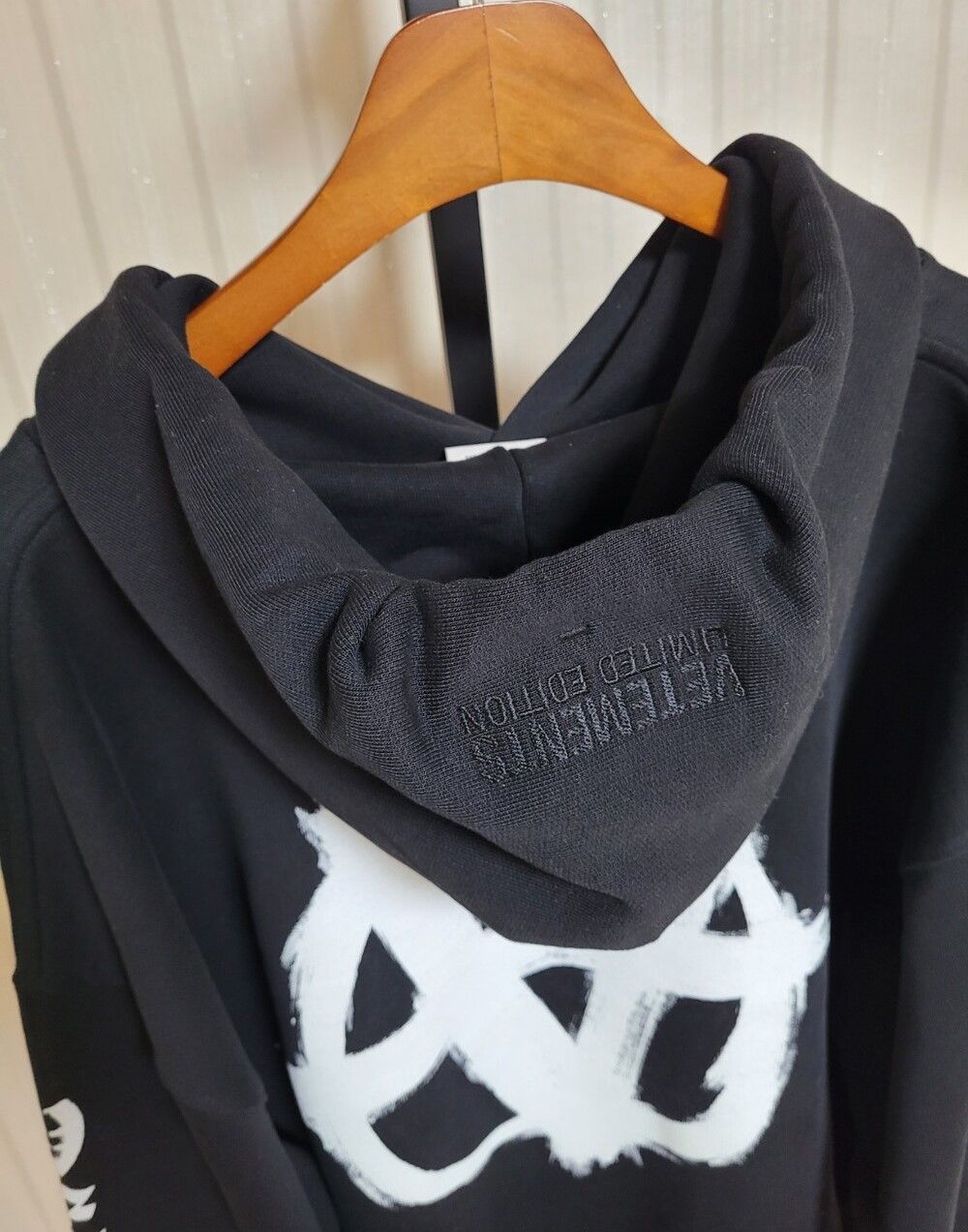 vetements Black Anarchy Lettering Oversized Hoodie T-shirt S vetements Black Anarchy Lettering Oversized Hoodie T-shirt S