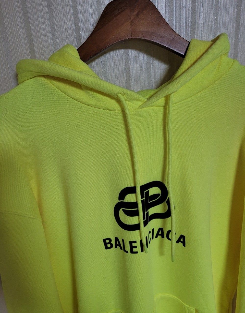 24PF new/BALENCIAGA オーバーサイズパーカー Hoodie Yellow Unity Sports Icon Layered Hoodie from Balenciaga Spring24