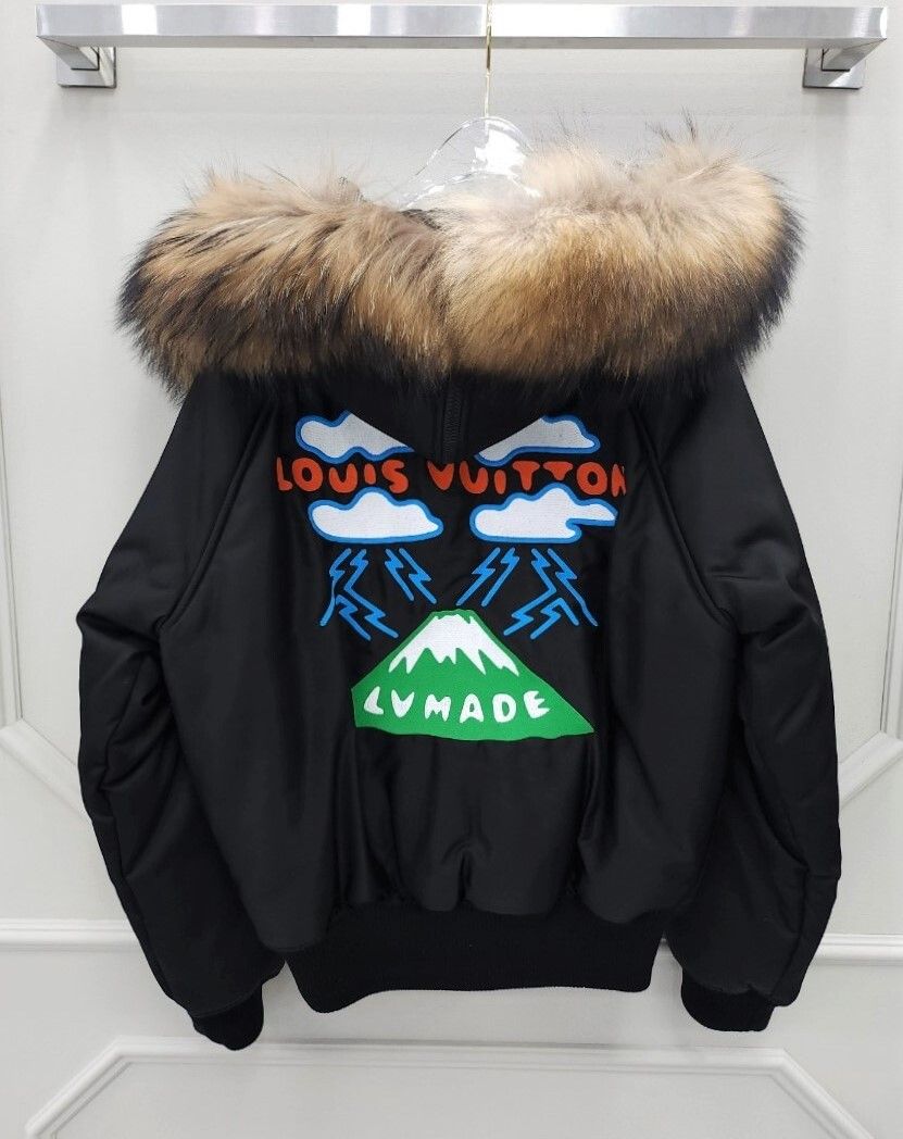 Louis Vuitton LV SPRAY DENIM JACKET (1AAVCN)