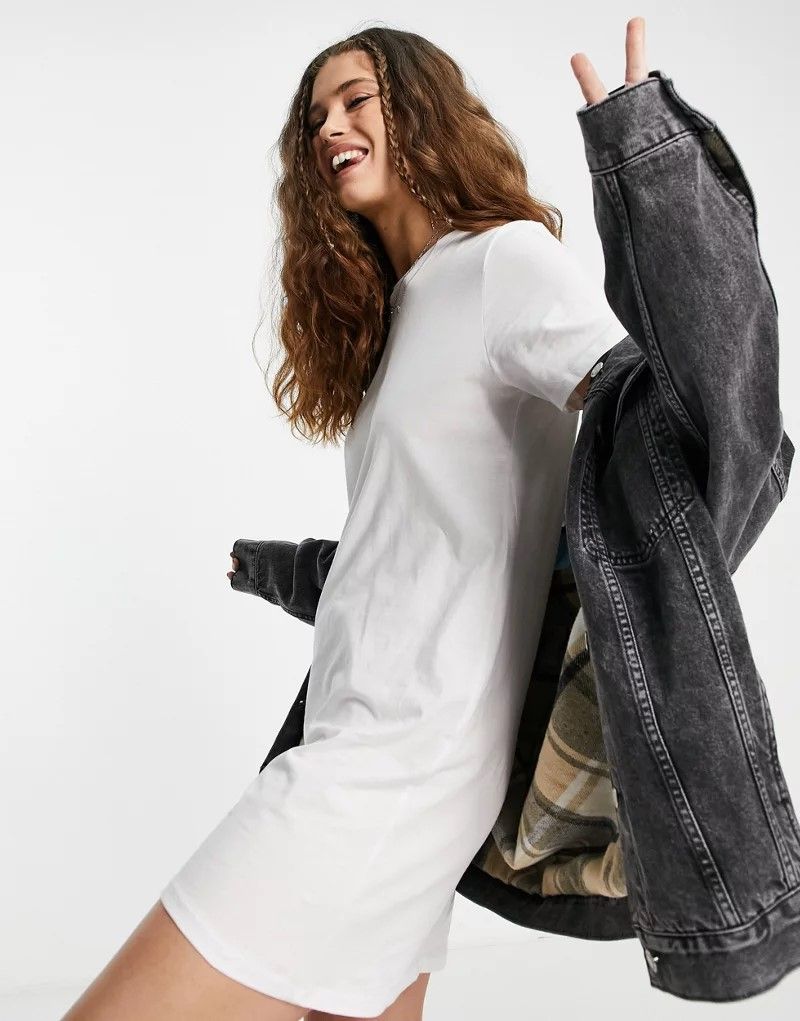 화이트 Only   T-Shirt-Kleid in Weiß 201930530Weiß