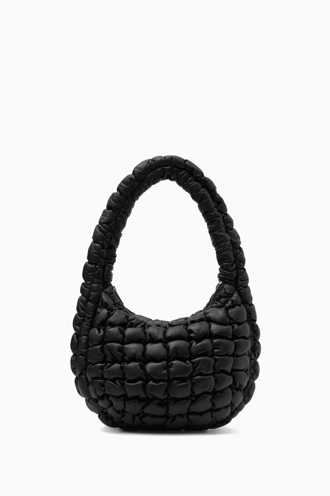 퀼티드 미니 백 구름백 가방 블랙 레더 가죽 QUILTED MINI BAG - LEATHER 1196623001