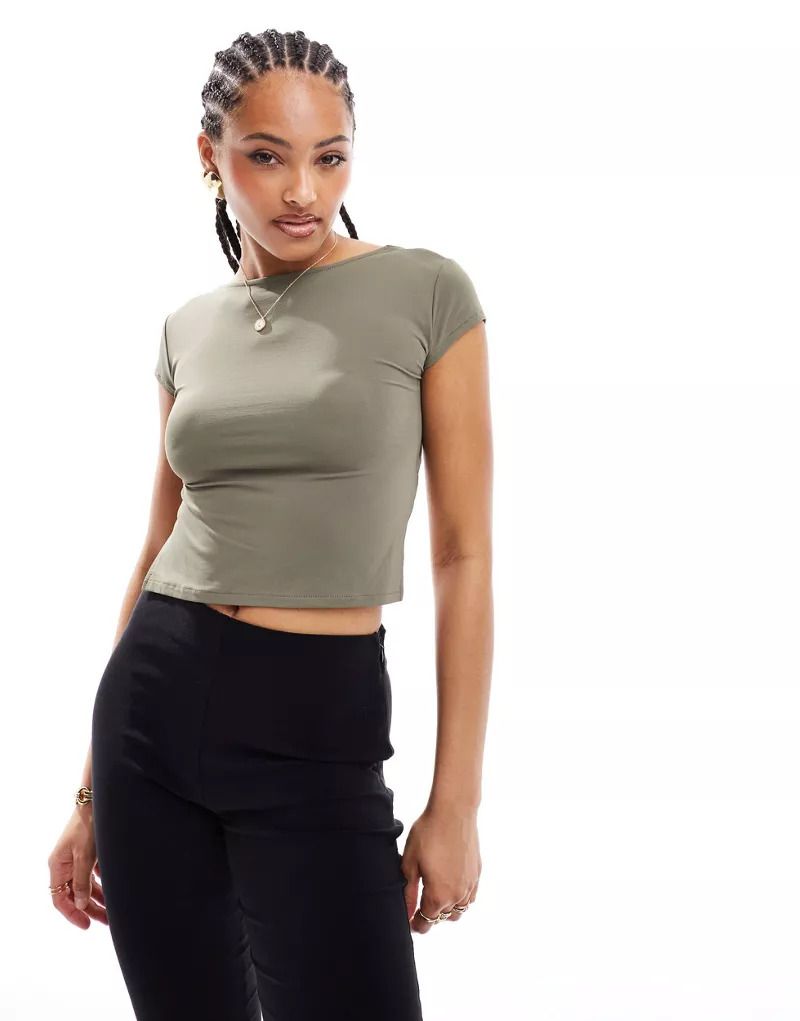 티셔츠 카키 Hautenges T-Shirt aus Polyamid in Khaki mit Ruckenausschnitt 206367700KHAKI