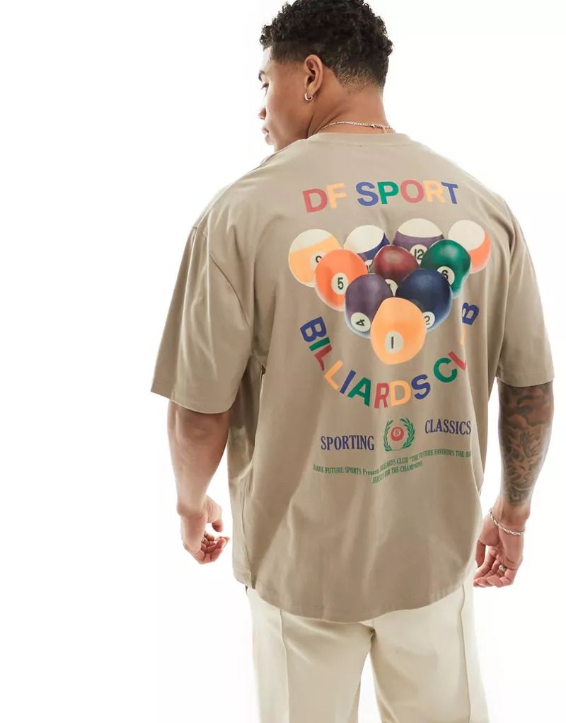 다크 브라운 ASOS Dark Future   Oversize-T-Shirt in Braun mit Sport-Print auf dem Rucken 205585930HELLBRAUN