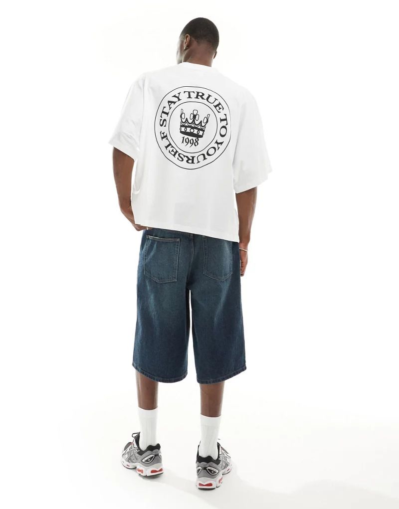 티셔츠 화이트 T-Shirt in Weiß mit „Stay Tuned“-Print auf dem Rucken 206608994WEISS