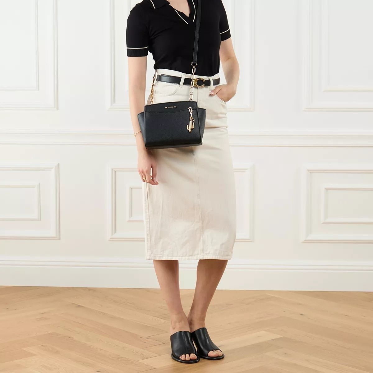 마이클 메신저 가방 블랙 크로스백 MICHAEL Michael Kors Selma Messenger Bag Black                        Crossbody Bag A0333194