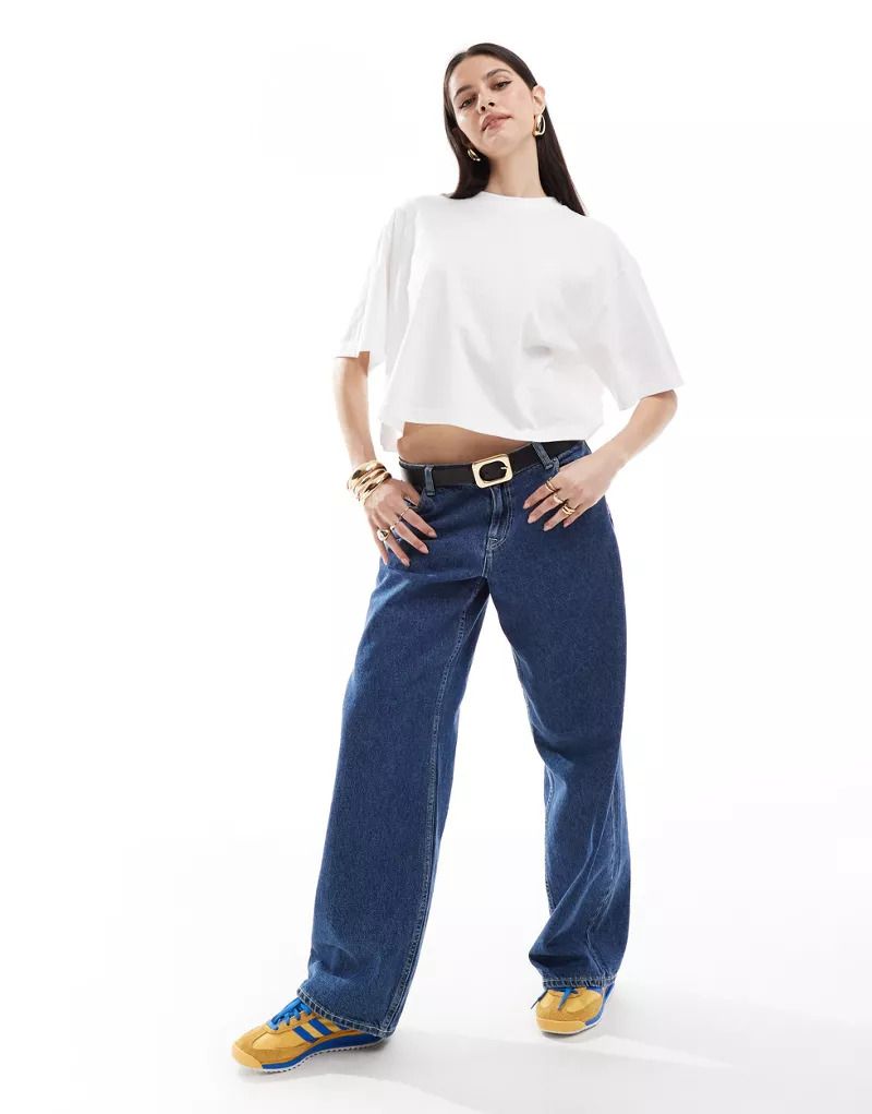 티셔츠 화이트 T-Shirt in Weiß mit kurzem, kastigem Schnitt 206227964WEISS