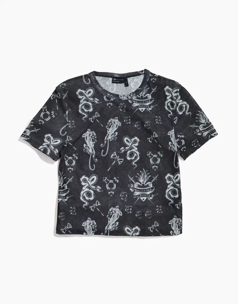 블랙 프린트 PRIDE   Knapp geschnittenes Unisex-T-Shirt aus Netzstoff in Schwarz mit Print 206357630SCHWARZ