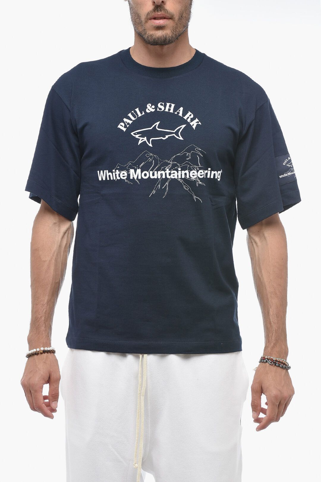 화이트 솔리드 컬러 크루넥 티셔츠 프린팅 로고 WHITE MOUNTAINEERING Solid Color Crew-neck T-Shirt with Printed Logo 593486